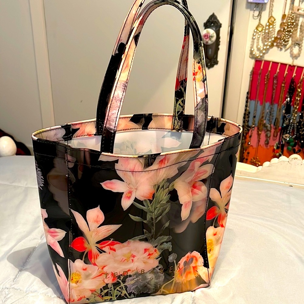 Ted Baker London floral tote in colors of black and peach- new without tags NWOT